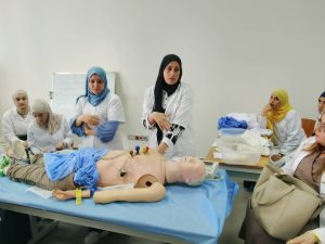 Centre de simulation de l&rsquo; Université des sciences de la santé : Formation en soins infirmiers des étudiants de médecine de 2 ème année avec la simulation pratique de basse fidélité