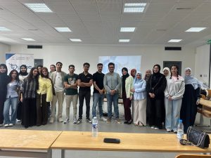 Formation en soins infirmiers destinée aux étudiants de médecine de 2ᵉ année, à travers des séances de simulation pratique de basse fidélité.
